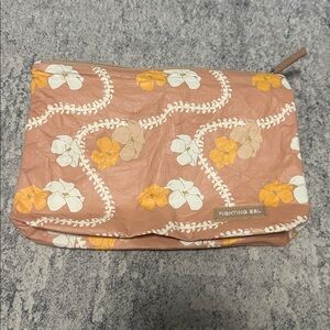 Fighting Eel Puakenikeni small Pouch